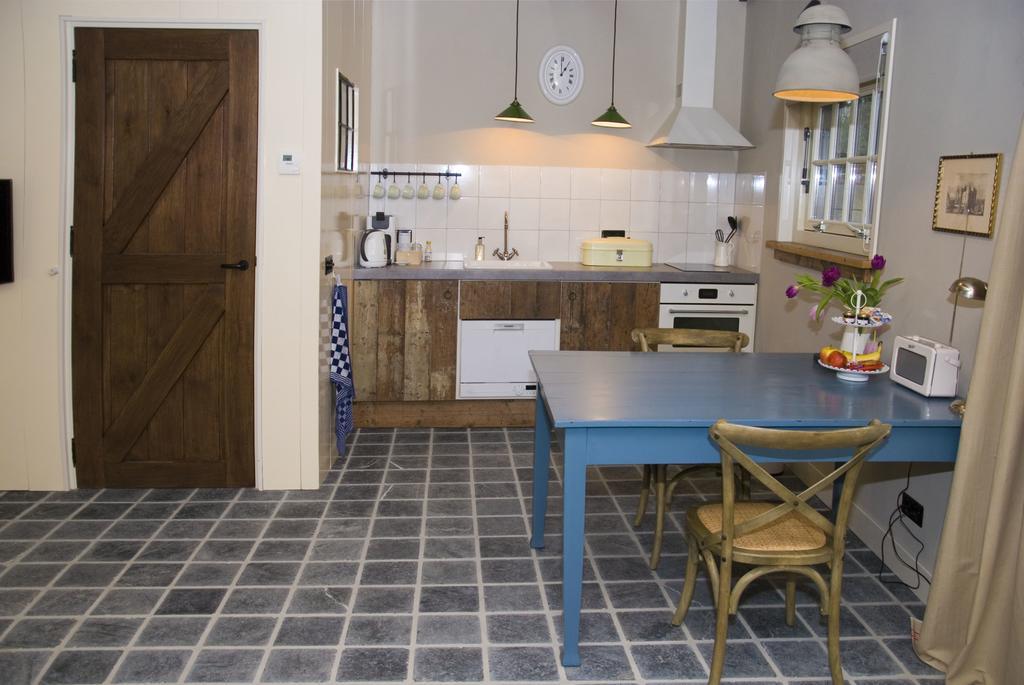Boerderij Honswijck Guest House Веесп Стая снимка
