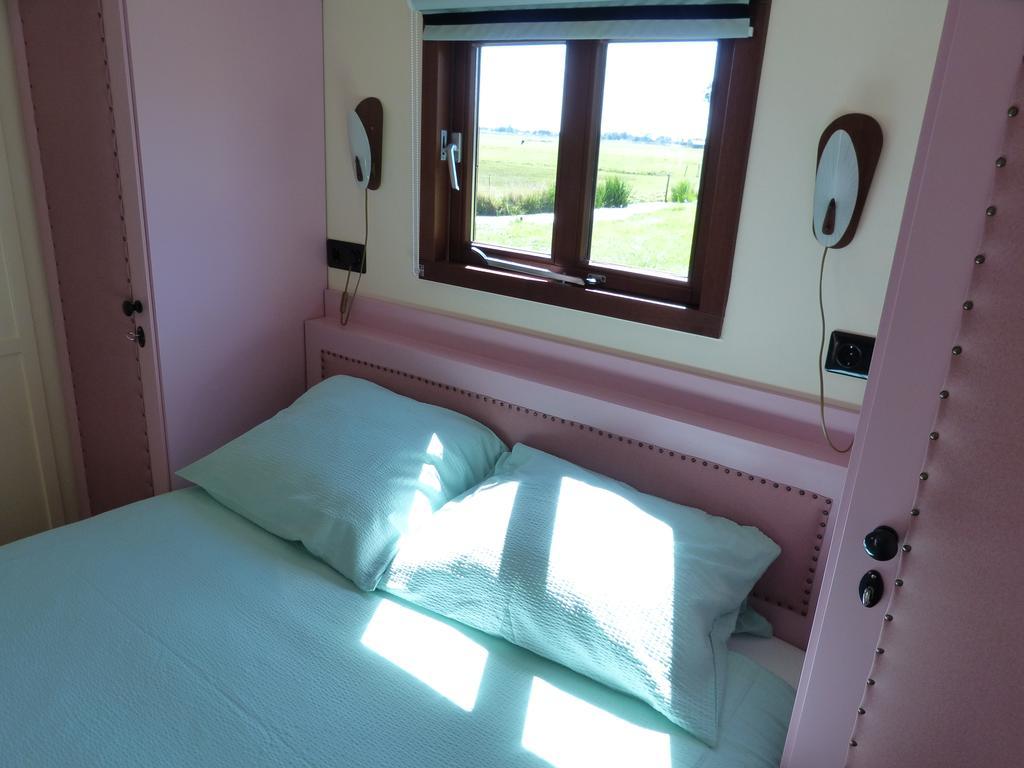 Boerderij Honswijck Guest House Веесп Екстериор снимка